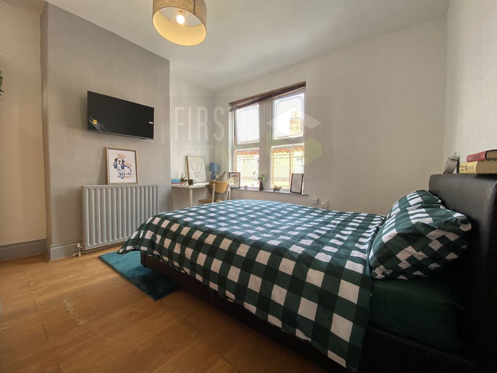 Property photo 2 of 14 Photo 2