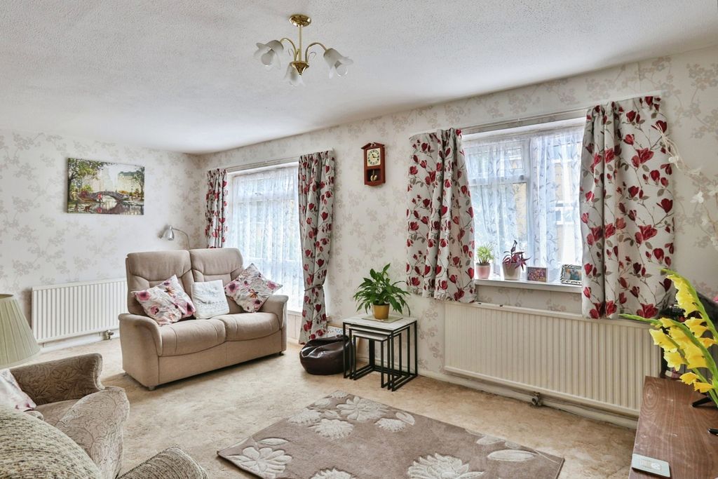 Property photo 1 of 17 Photo