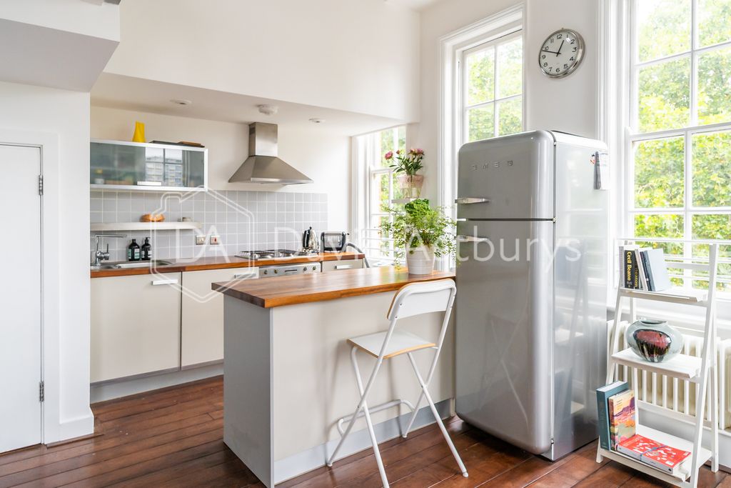 Property photo 3 of 12 Ndb08310