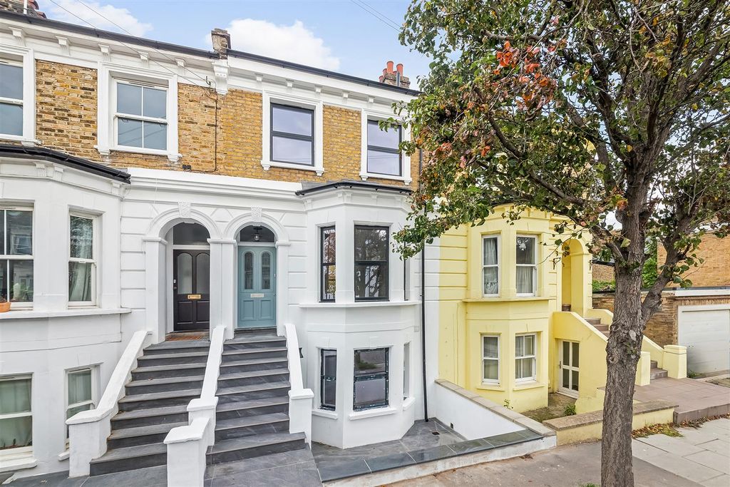 Property photo 2 of 25 Img_1998-3.Jpg