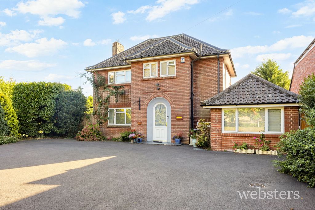 Property photo 1 of 31