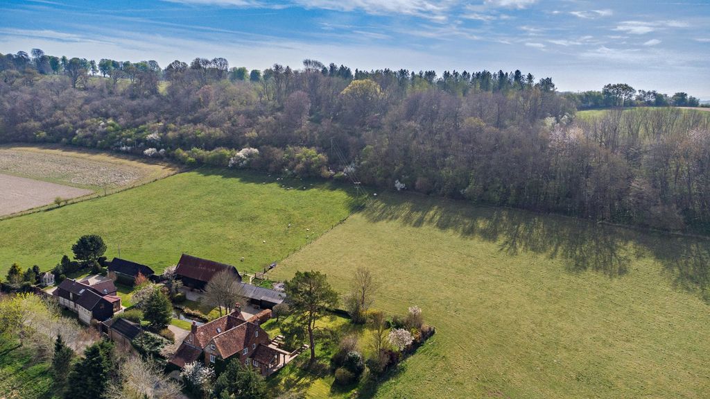 Property photo 2 of 29 Picture No. 38