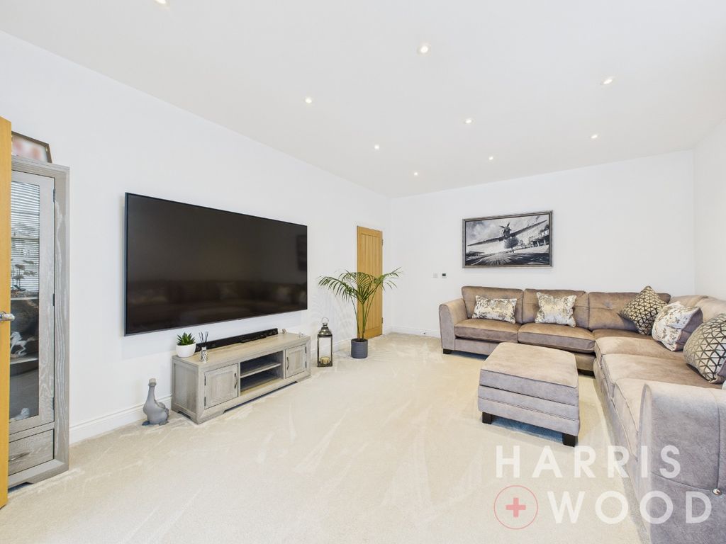 Property photo 3 of 35 4804309