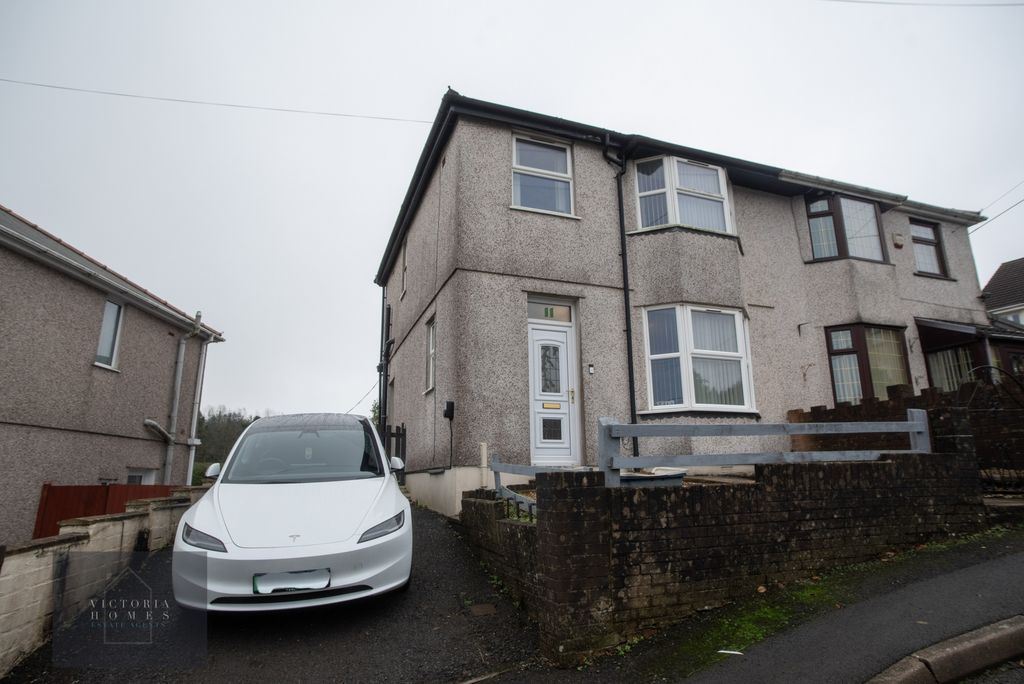 Property photo 2 of 27 Photo 2