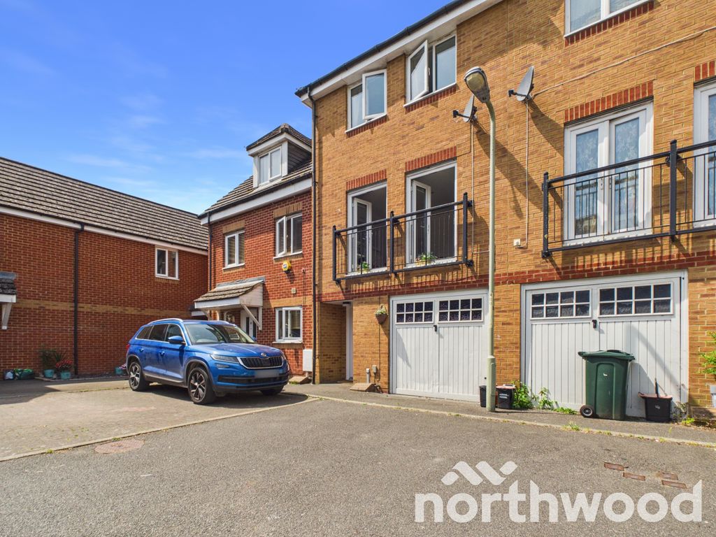 Property photo 1 of 34