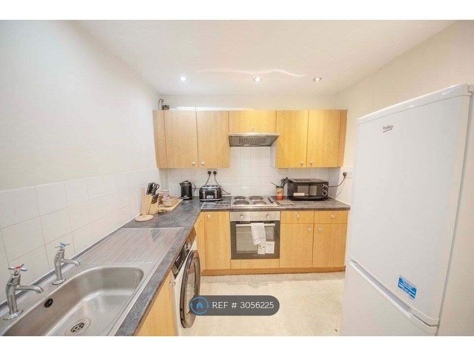 Property photo 2 of 8