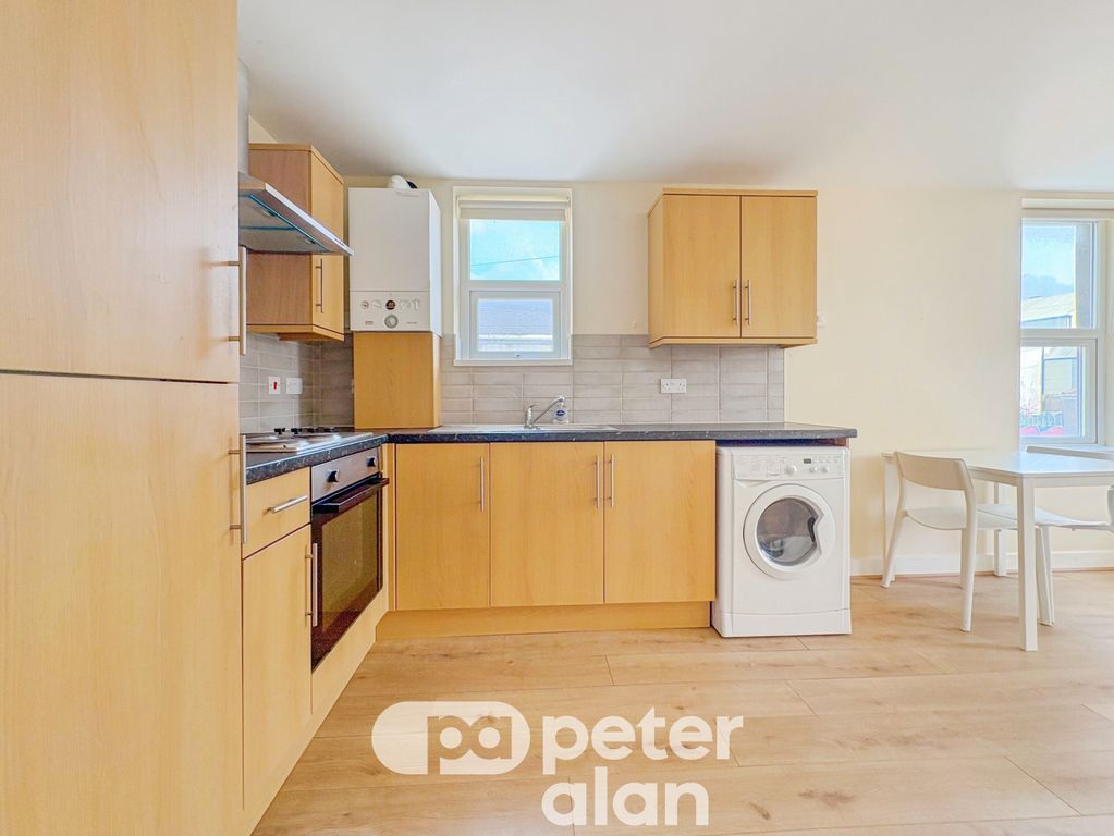 Property photo 3 of 13 Kitchen