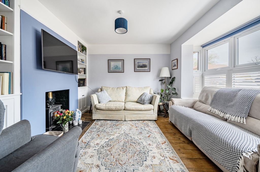 Property photo 3 of 15 1441662-17-69d7dc...