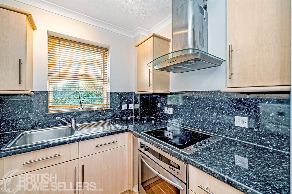 Property photo 3 of 14 Picture No. 26