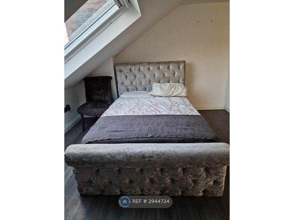 Property photo 3 of 32