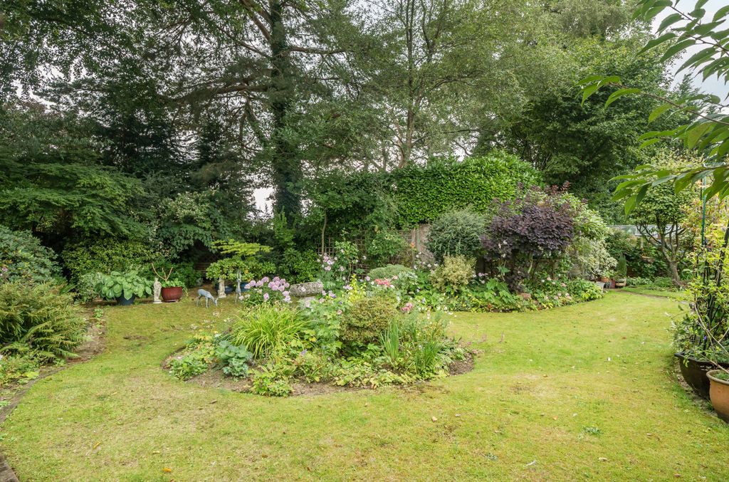 Property photo 2 of 21 1333507-6-6894Def...
