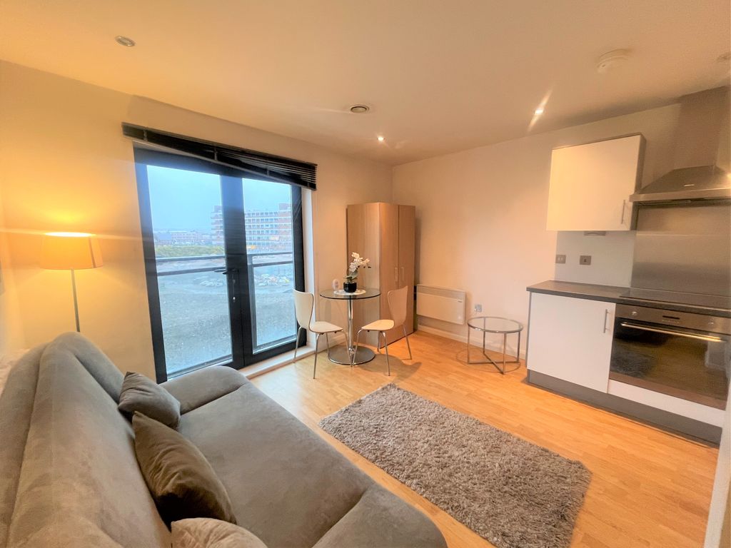 Property photo 2 of 10