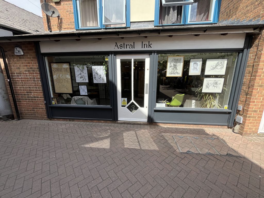 Property photo 1 of 5 Retail