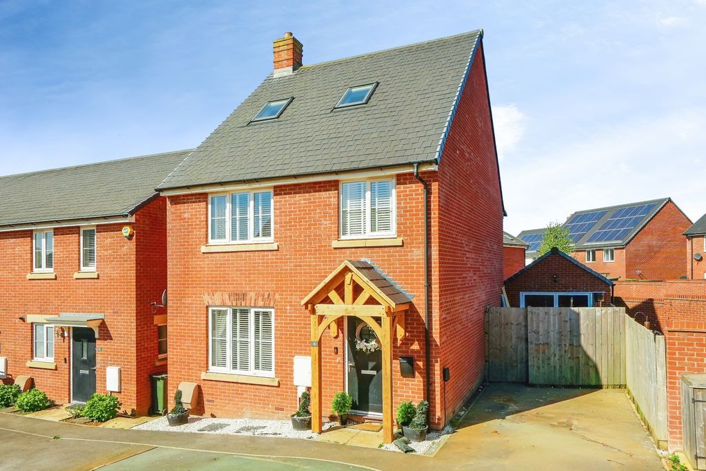 Property photo 1 of 16 Pbox-Img.Jpg