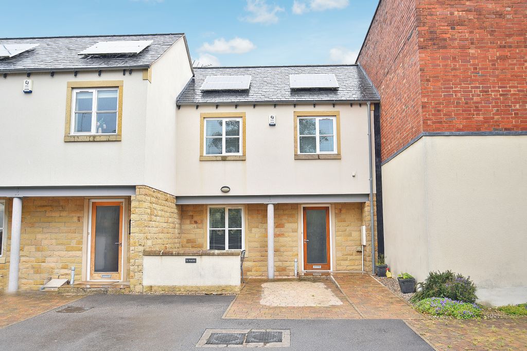 Property photo 1 of 10 9018283-105675-133970761062014153-636d6Ac0-F5F6-92