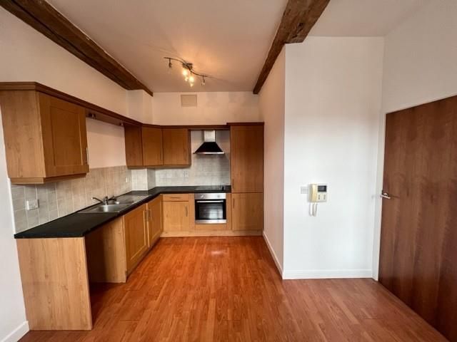 Property photo 2 of 6 Angle Two