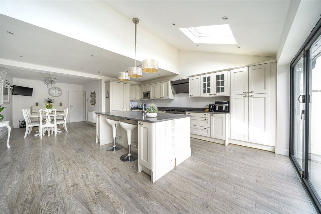 Property photo 3 of 24 Picture No. 24