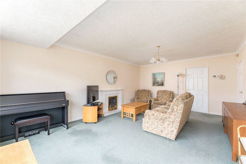 Property photo 3 of 23 Living Room