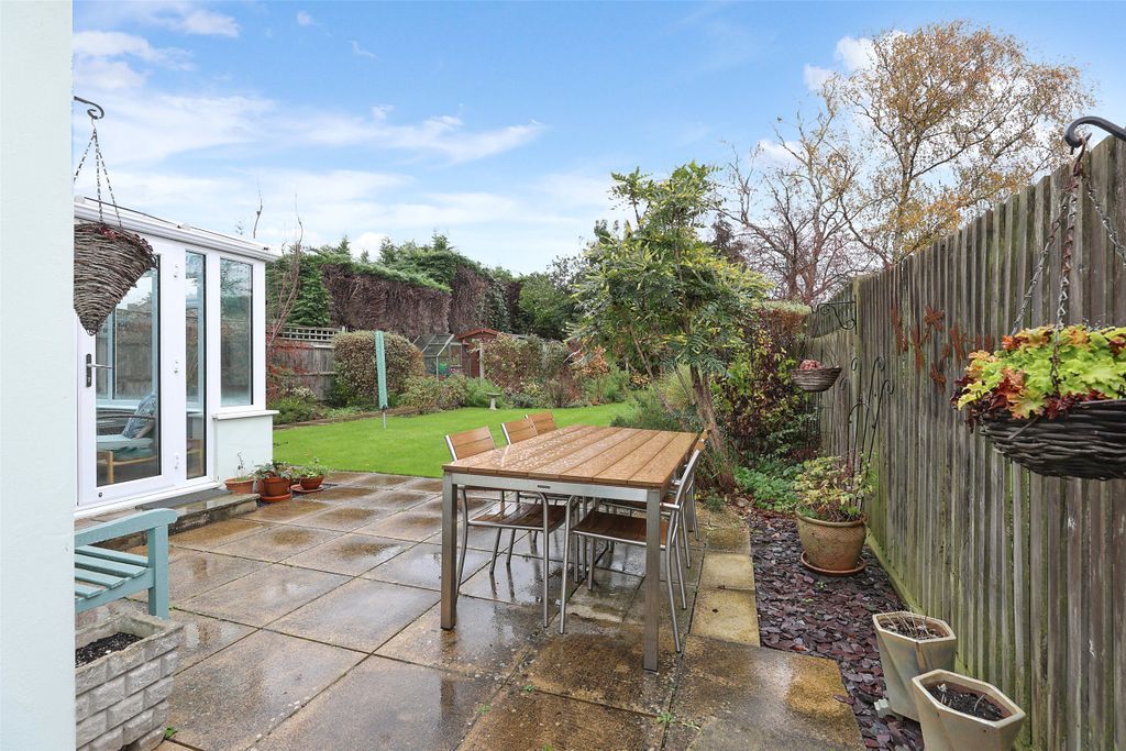 Property photo 2 of 23 Picture No. 03