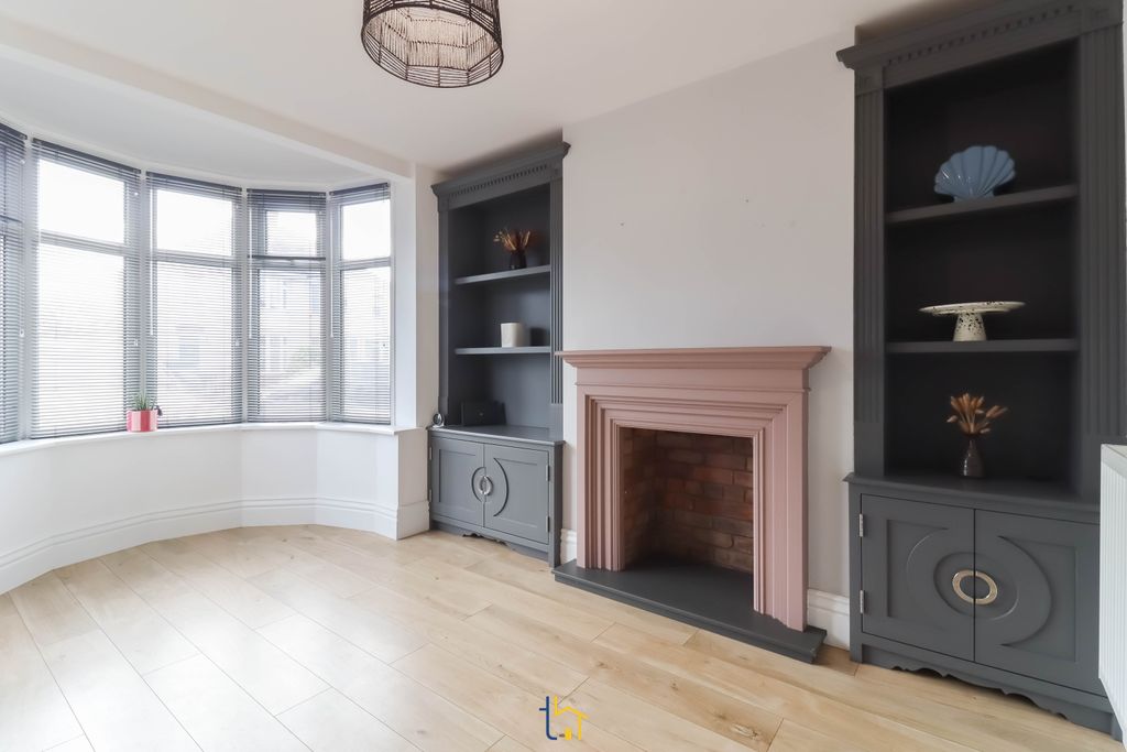 Property photo 2 of 13 Img_1741