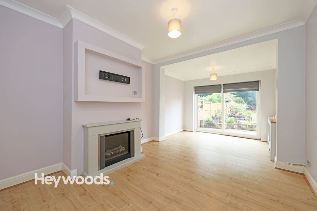 Property photo 3 of 34