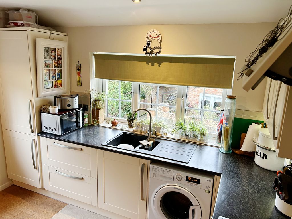 Property photo 2 of 7