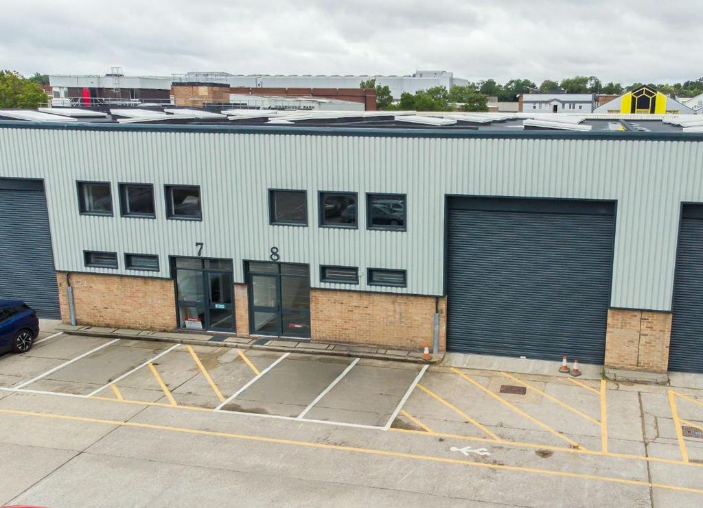 Property photo 1 of 8 Unit 8, Westpoint Trading Estate