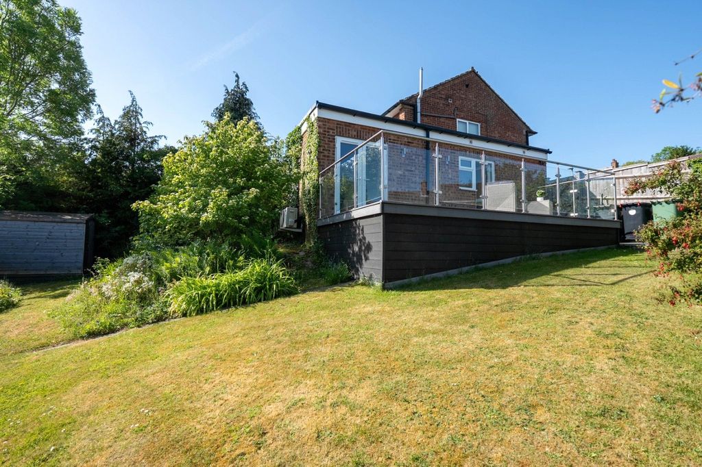 Property photo 1 of 19 Picture No. 33
