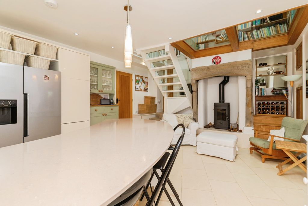 Property photo 3 of 15 Kitchen/Family Room