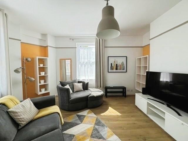 Property photo 2 of 14 Pbox-Img.Jpg