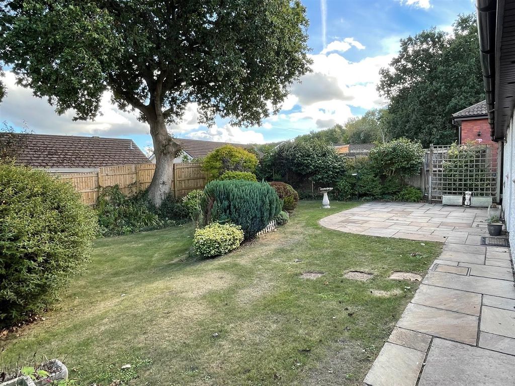 Property photo 2 of 22 Rear Garden (S.E.)