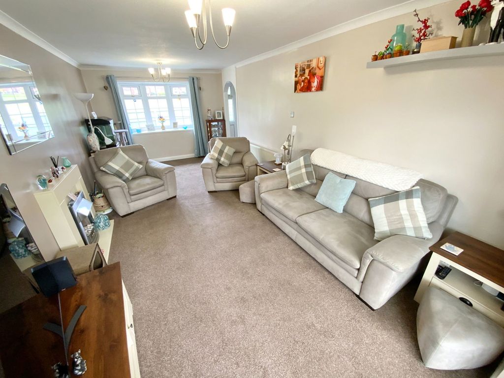 Property photo 3 of 19