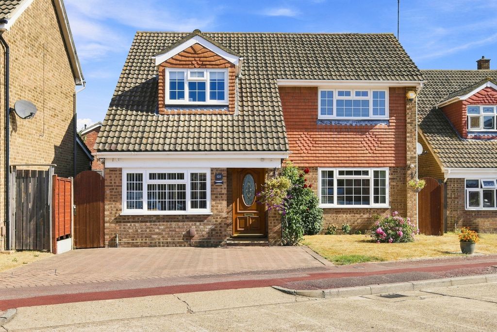 Property photo 1 of 29