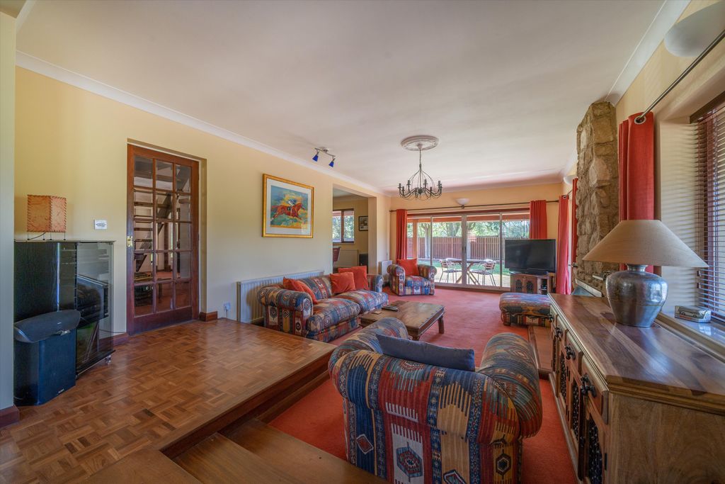 Property photo 2 of 15 Image
