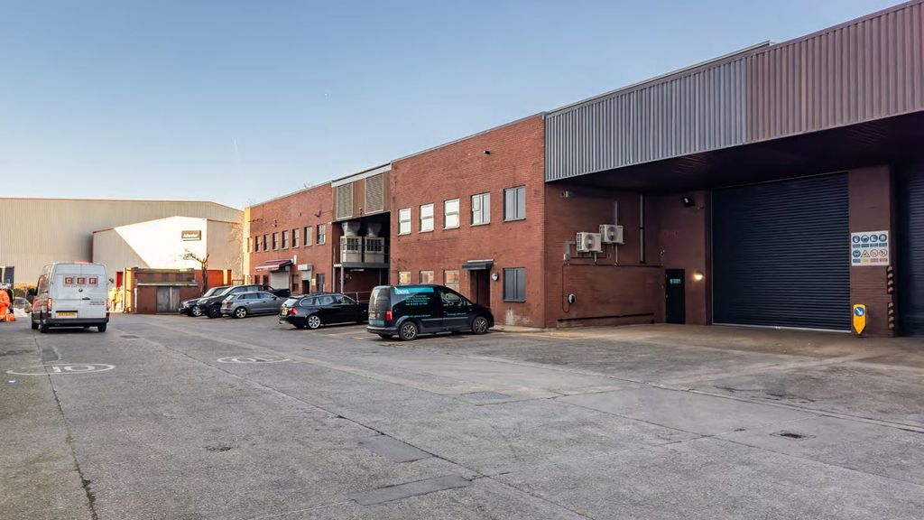 Property photo 3 of 8 Image.Png