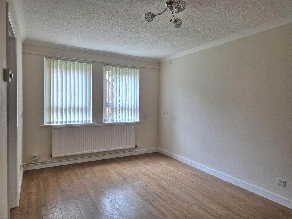 Property photo 2 of 6 20251016_153519_Resized.Jpg