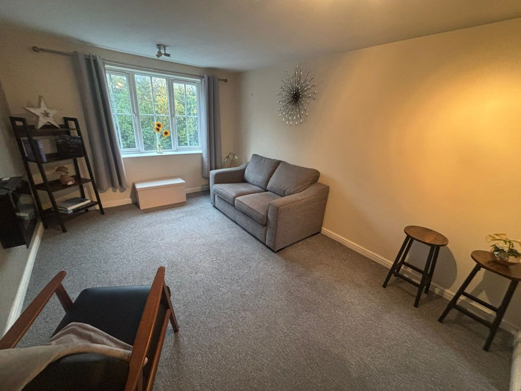 Property photo 2 of 7 Kitchen/Living Space