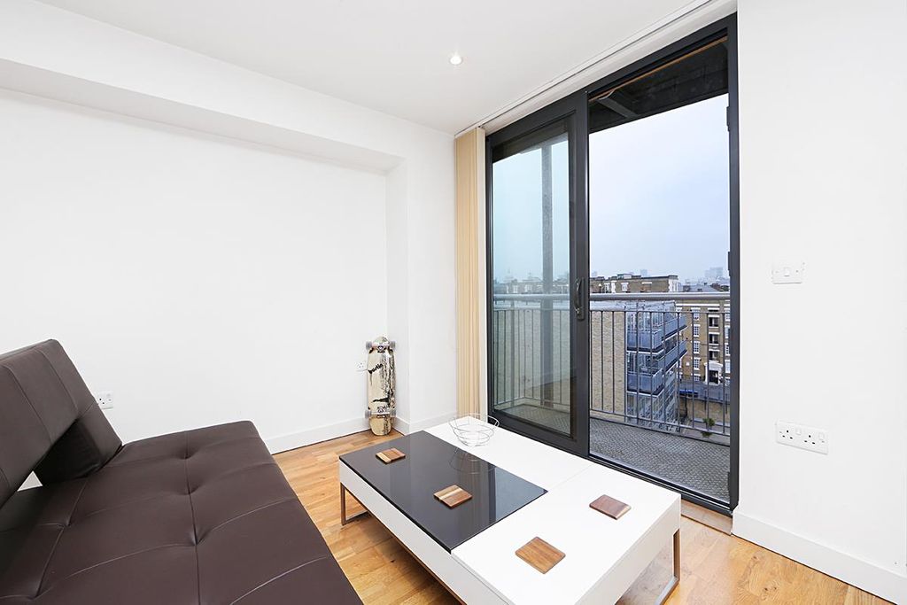 Property photo 3 of 11