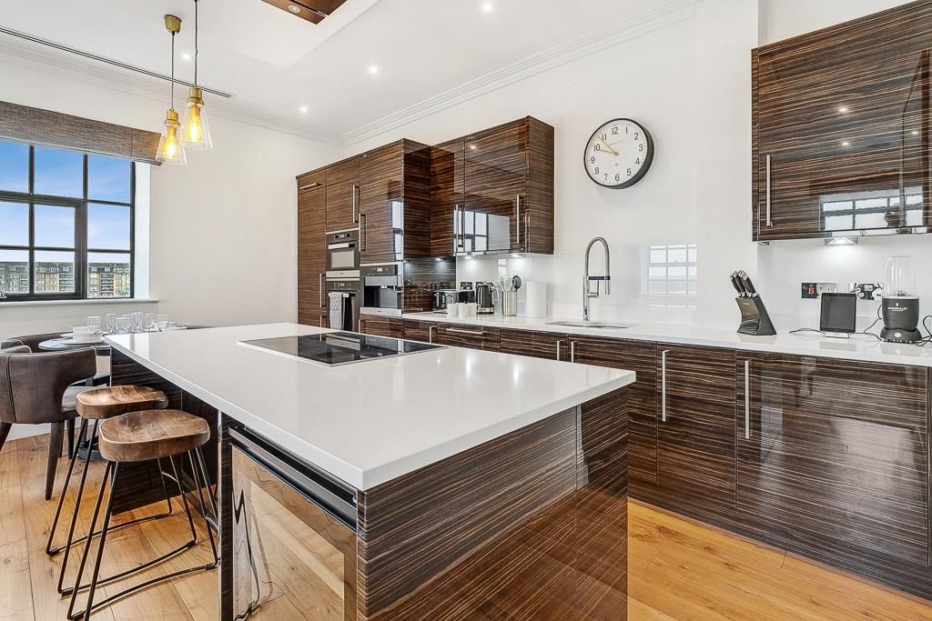 Property photo 3 of 16 Penthouse [Alto]-5.Jpg