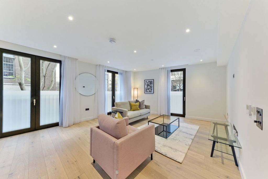 Property photo 1 of 11 Living Area