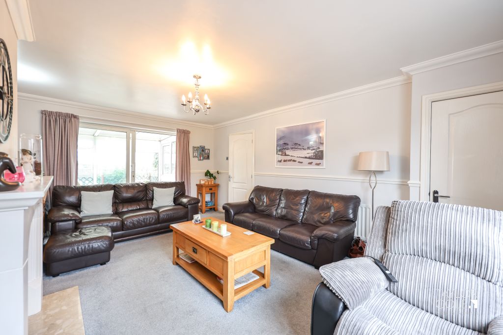 Property photo 3 of 28