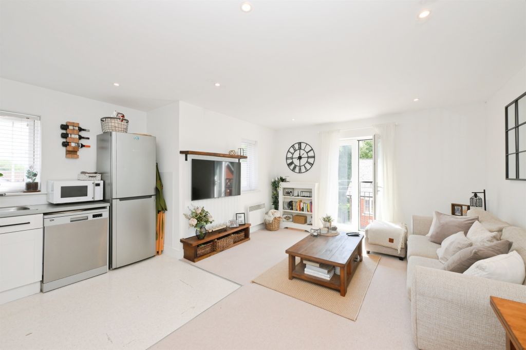 Property photo 2 of 13
