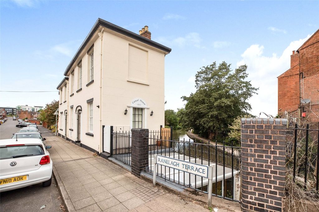 Property photo 1 of 10 Picture No. 05