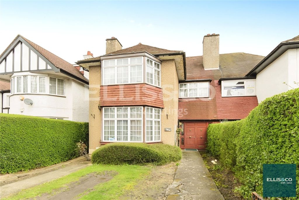 Property photo 3 of 9 Picture No. 26