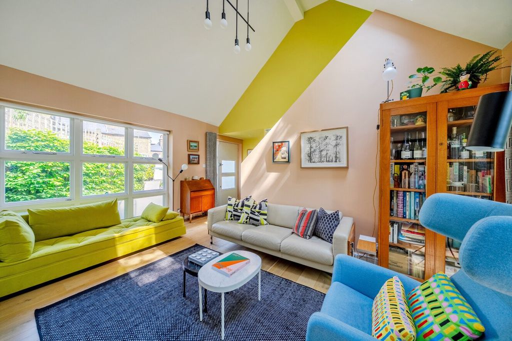 Property photo 2 of 14 Picture No. 33