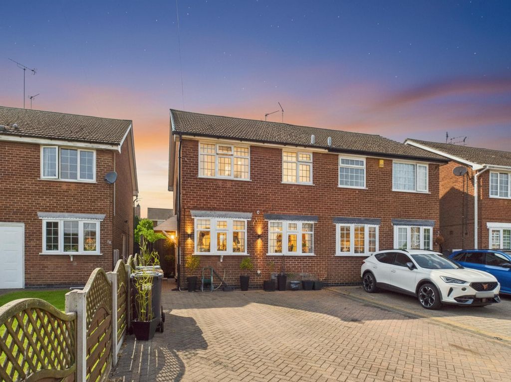 Property photo 1 of 16 Front