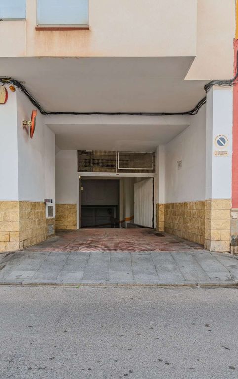 Property photo 2 of 8