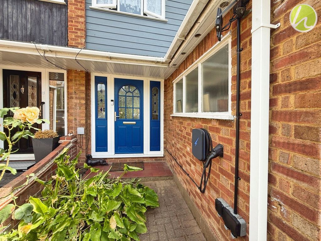 Property photo 2 of 24