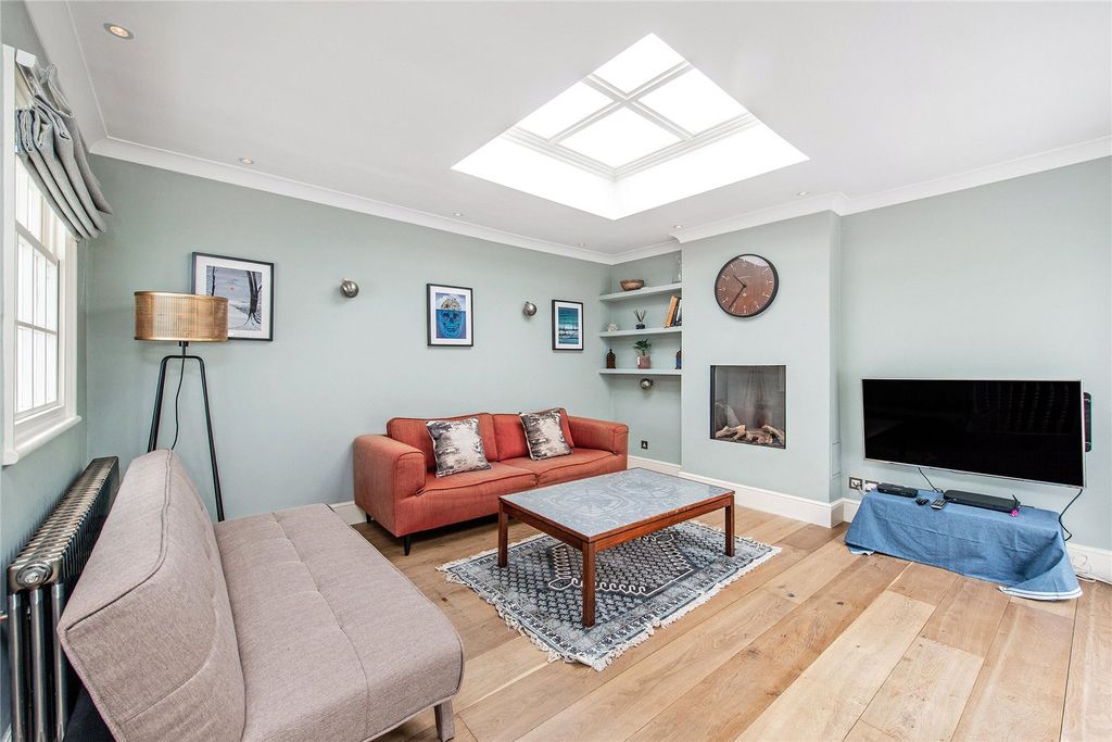 Property photo 3 of 11 Picture No. 14