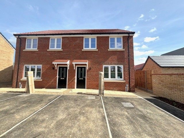 Property photo 1 of 10 Front